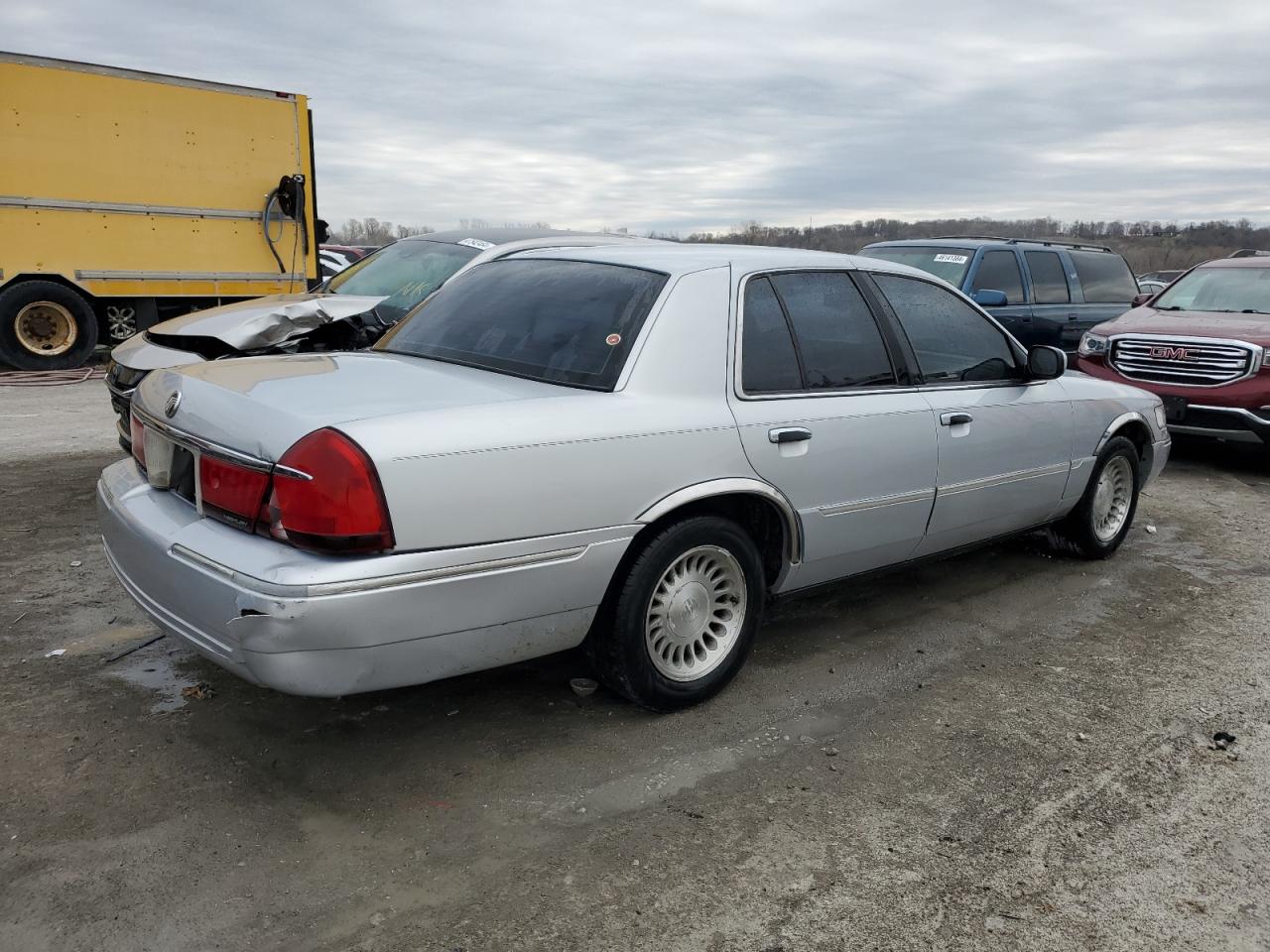2000 Mercury Grand Marquis - Image 3