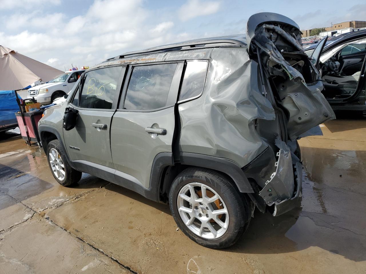 ZACNJDB1XNPN97804 2022 Jeep Renegade Latitude