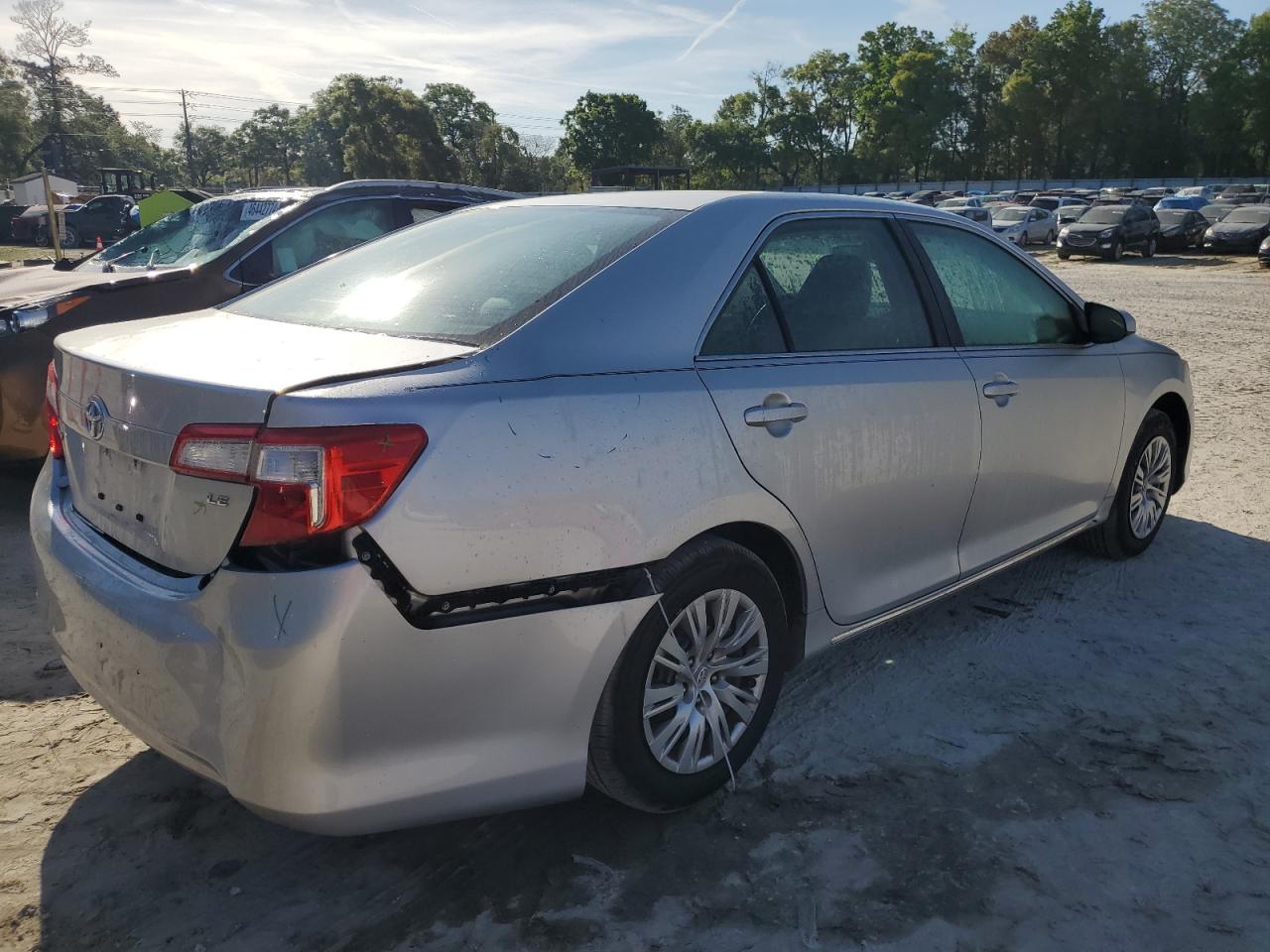 2013 Toyota Camry - Image 3