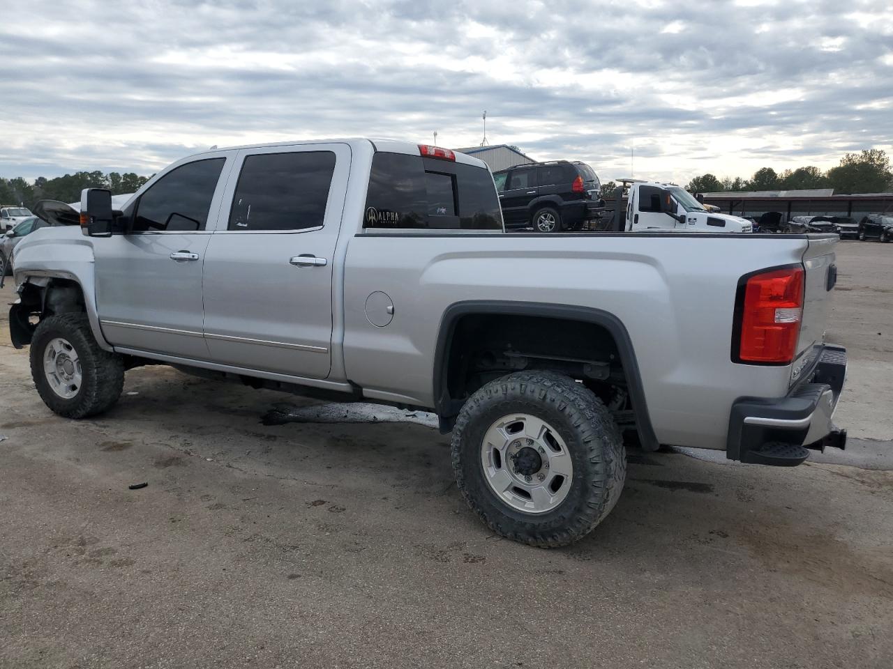 2019 GMC Sierra K2500 Denali VIN: 1GT12SEY0KF204340 Lot: 46825434