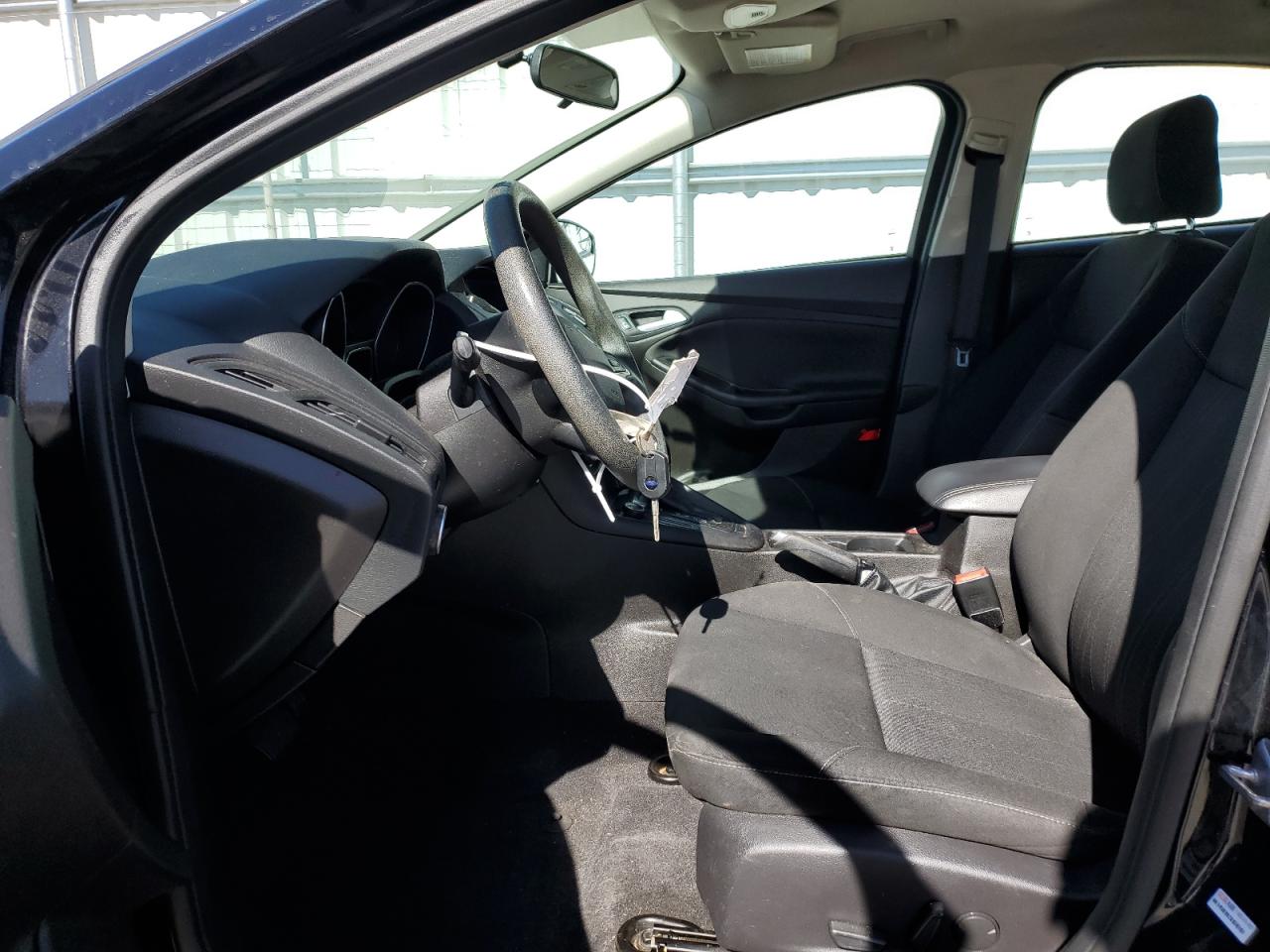 2016 Ford Focus Se VIN: 1FADP3F29GL238404 Lot: 47645714