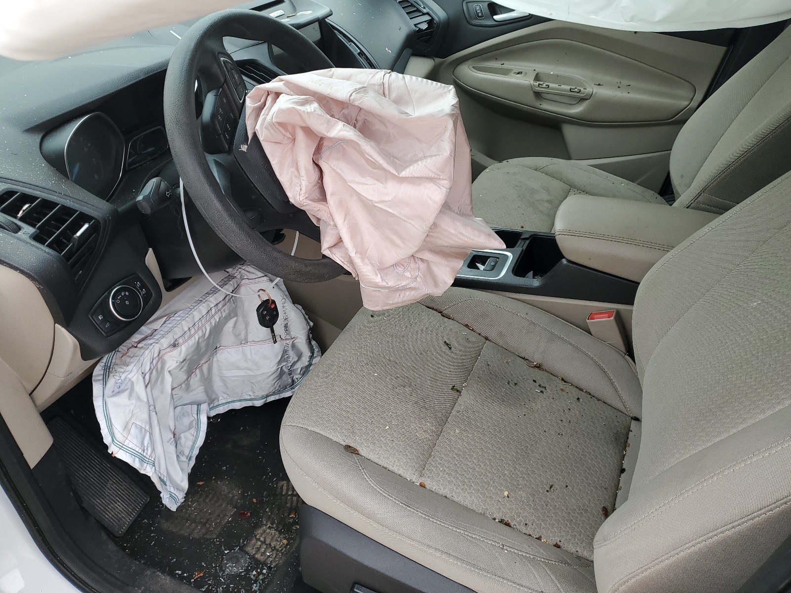 1FMCU0GD4HUA84155 2017 Ford Escape Se