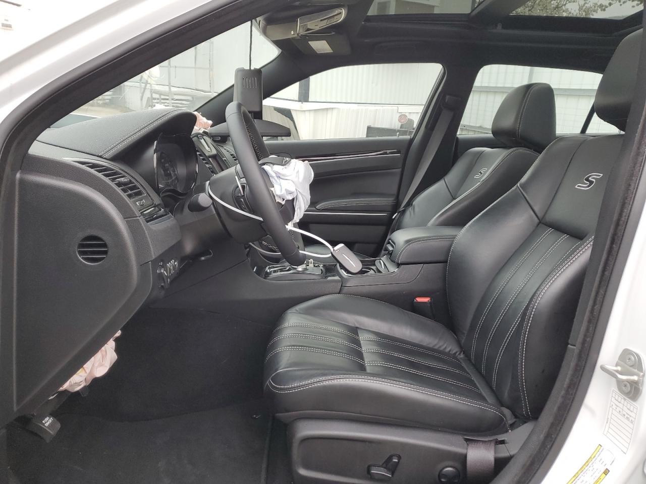 2023 Chrysler 300 S VIN: 2C3CCABG1PH585217 Lot: 48517334