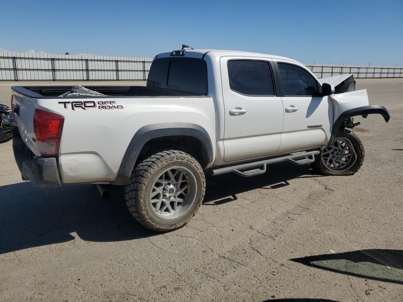 2017 Toyota Tacoma Double Cab VIN: 3TMAZ5CN4HM046423 Lot: 47641474