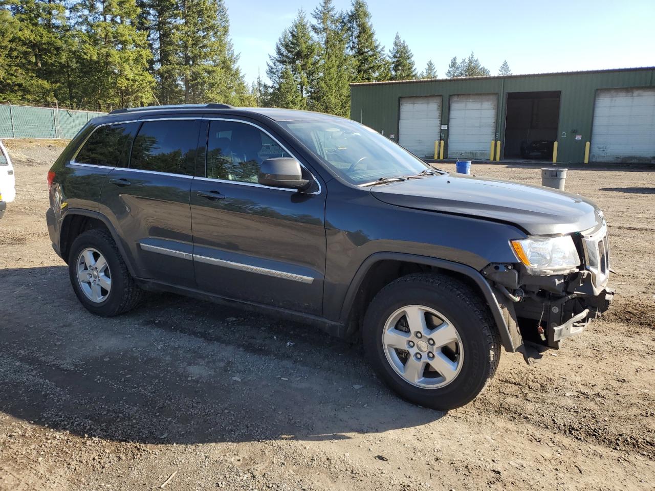 2011 Jeep Grand Cherokee - Image 4