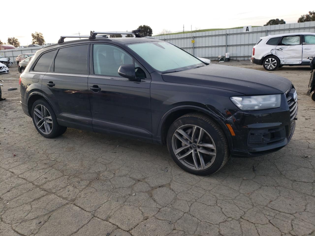 2017 Audi Q7 Prestige VIN: WA1VAAF74HD020764 Lot: 46311794