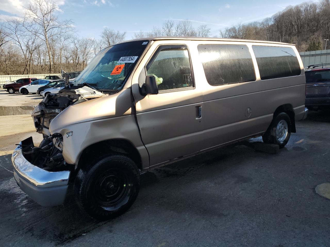 1998 Ford Econoline E150 Van იყიდება Ellwood City-ში, PA - Front End