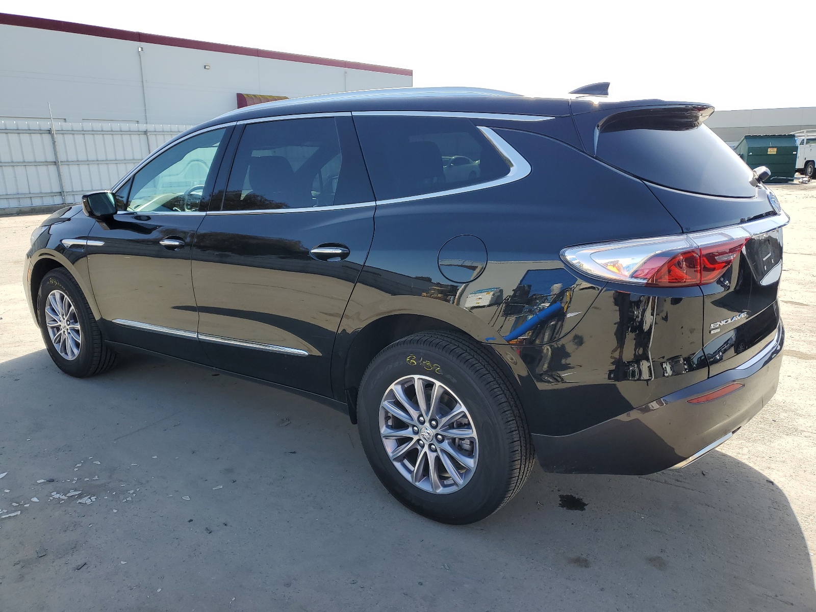 2024 Buick Enclave Premium vin: 5GAEVBKW1RJ123707