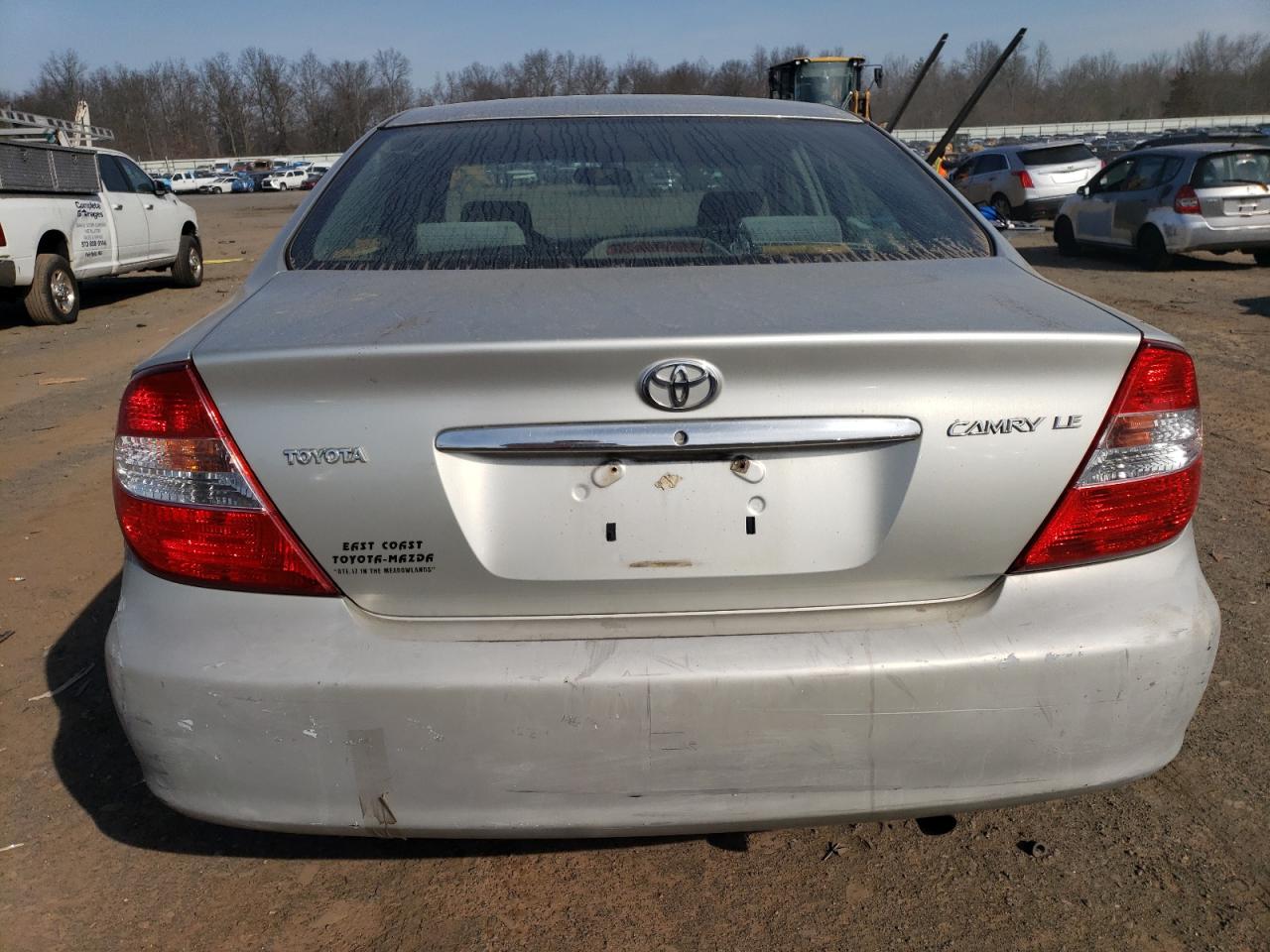 2002 Toyota Camry Le VIN: 4T1BE32K72U505728 Lot: 46368094