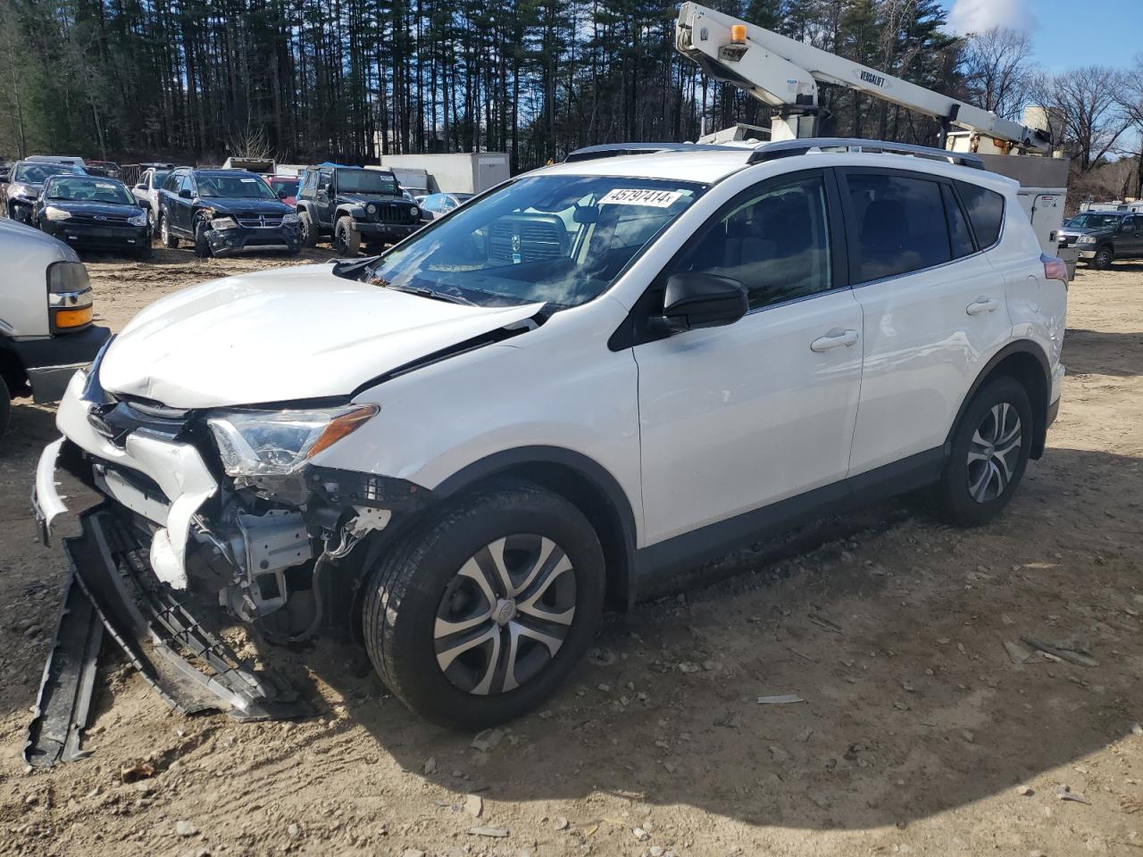 2017 Toyota Rav4 Le VIN: JTMBFREV7HJ156087 Lot: 45797414