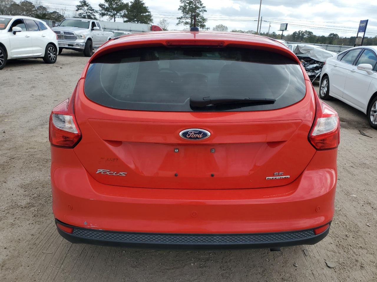 2014 Ford Focus Se VIN: 1FADP3K24EL276643 Lot: 45476764