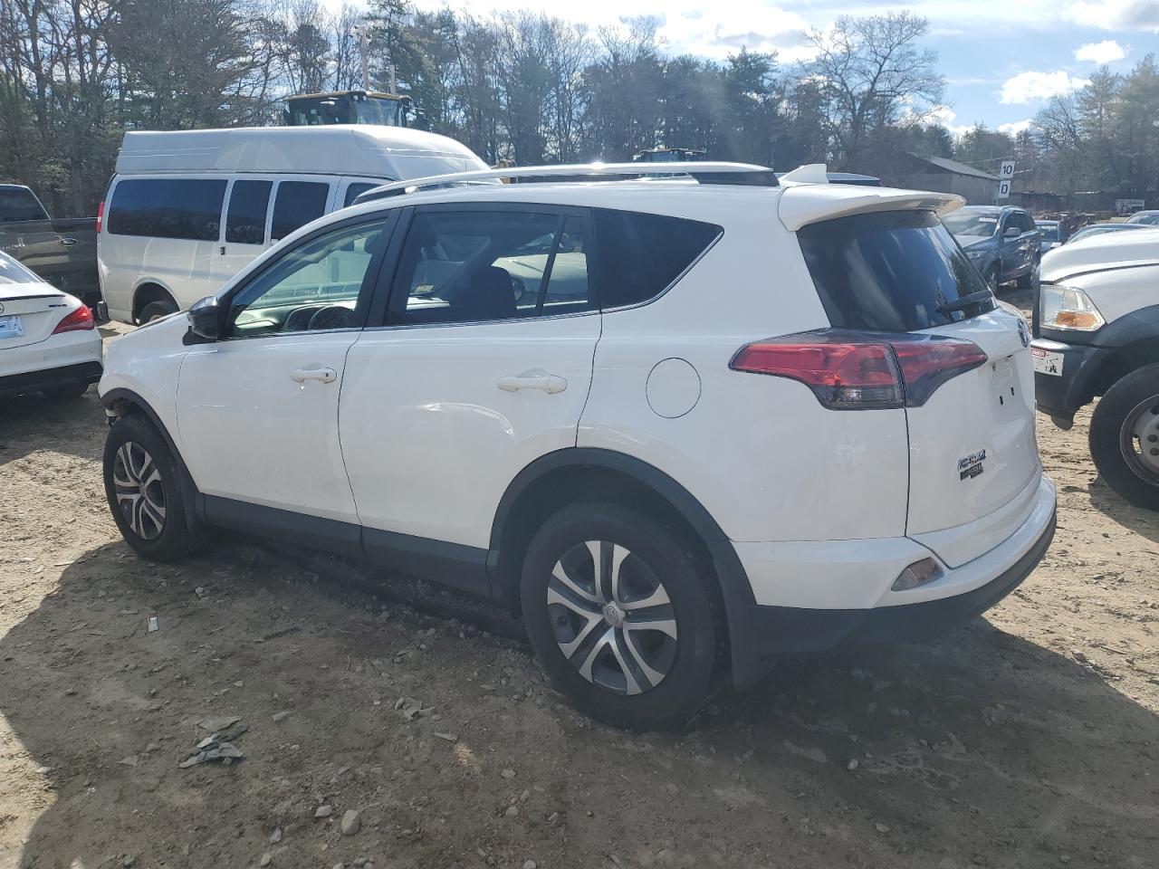 2017 Toyota Rav4 Le VIN: JTMBFREV7HJ156087 Lot: 45797414