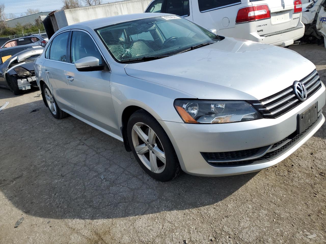 1VWBH7A30DC131501 2013 Volkswagen Passat Se