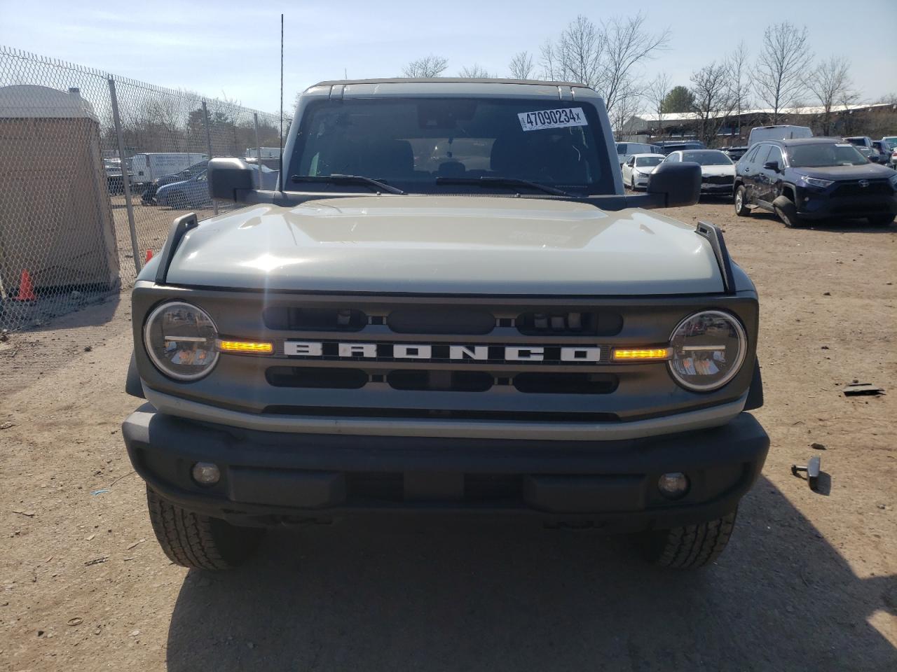 2022 Ford Bronco Base VIN: 1FMEE5BP5NLB18187 Lot: 47090234