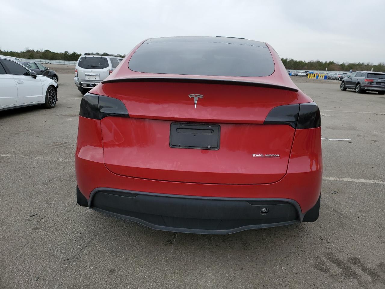 2023 Tesla Model Y VIN: 7SAYGDEF8PF701712 Lot: 46723914