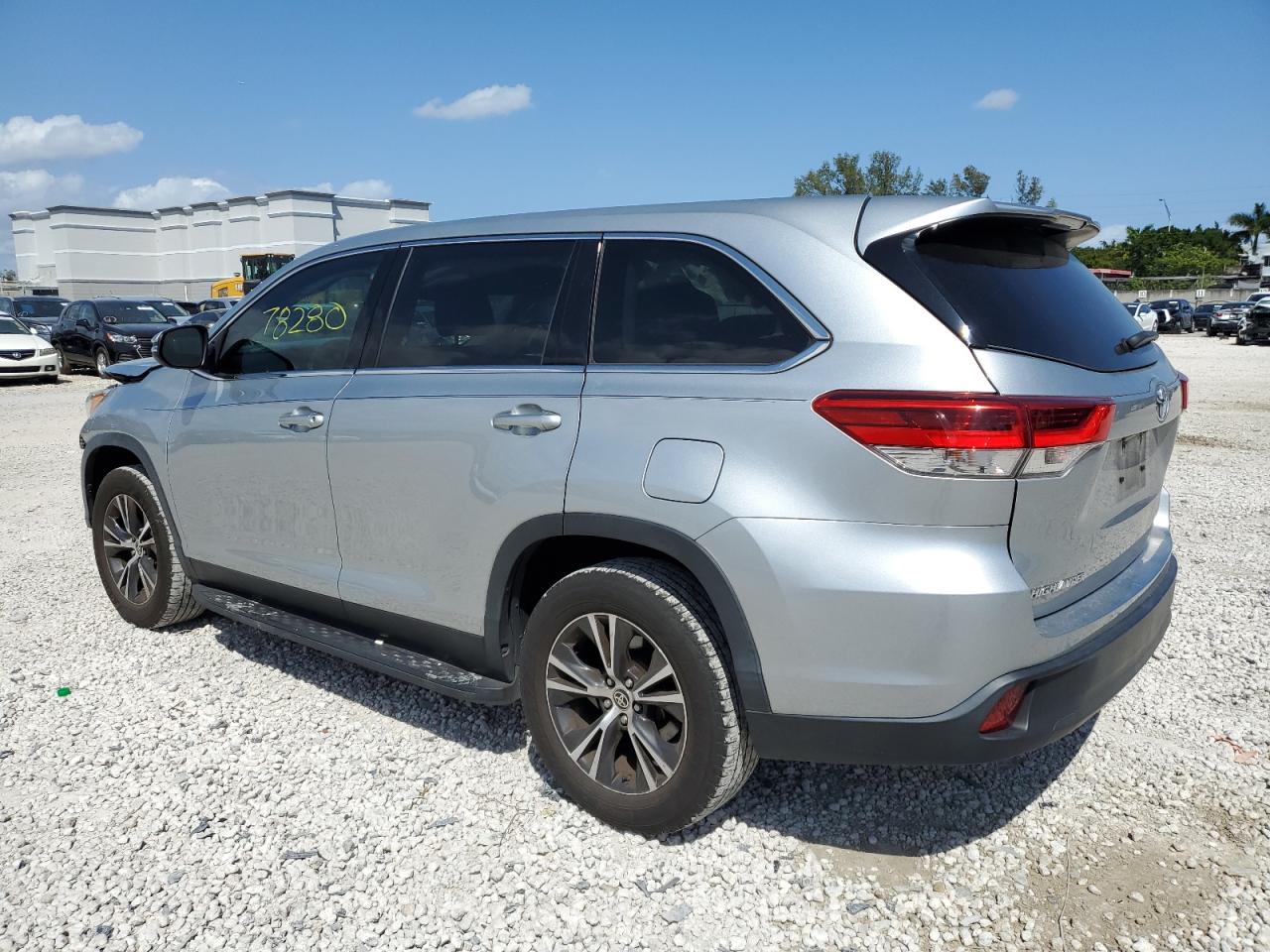 2019 Toyota Highlander Le VIN: 5TDZARFH5KS061639 Lot: 46584984