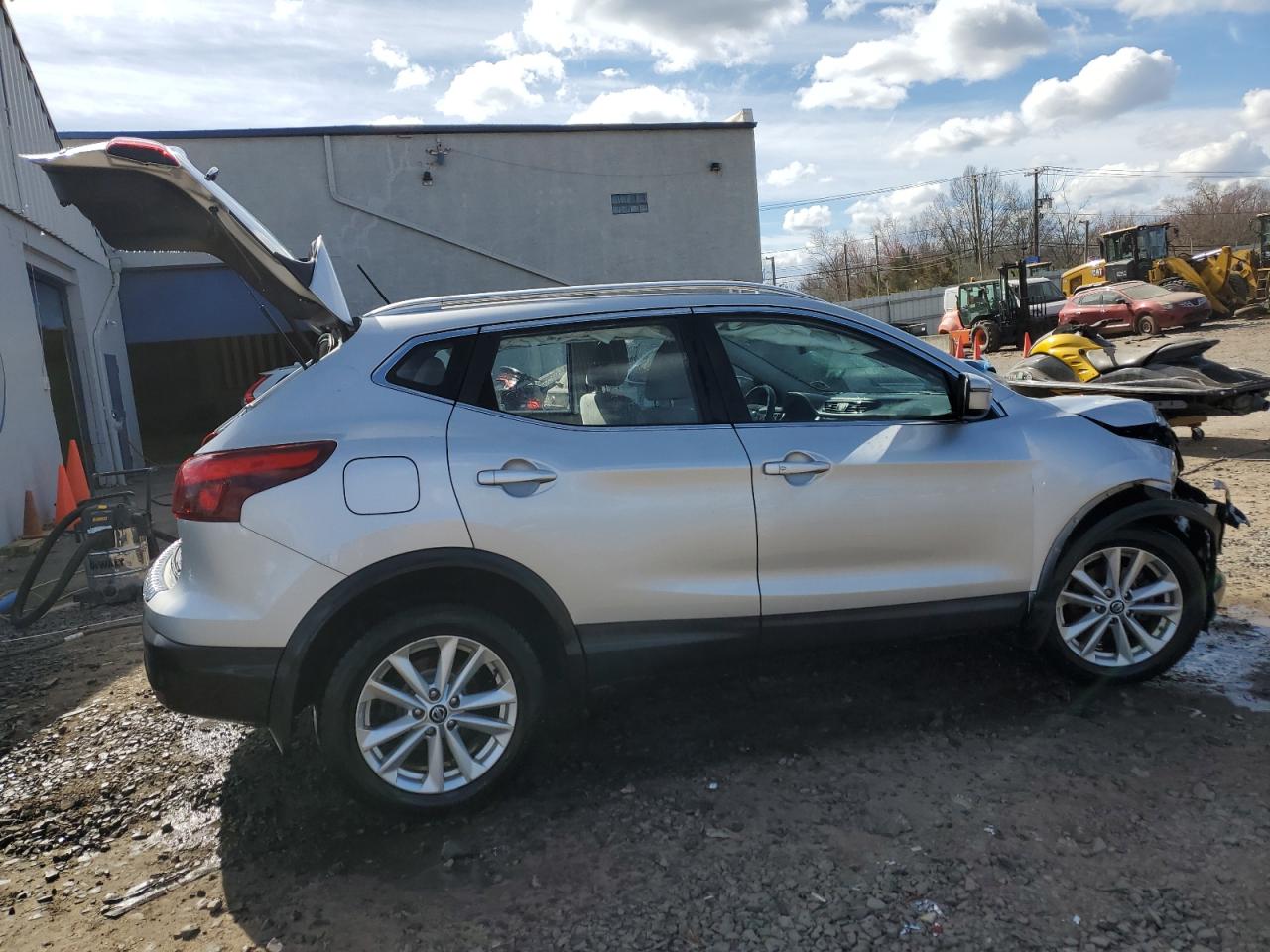 JN1BJ1CR2KW329114 2019 Nissan Rogue Sport S