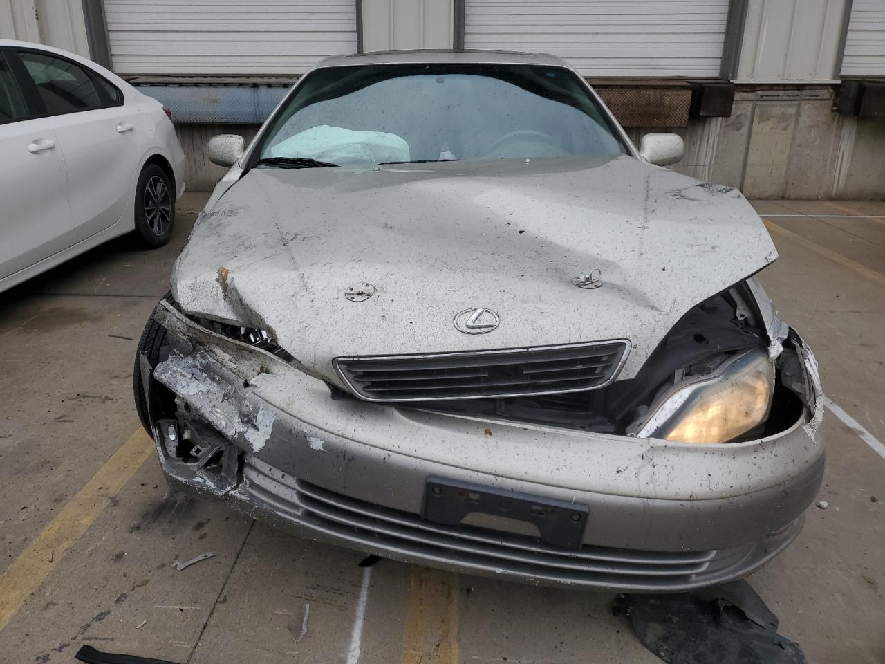 1999 Lexus Es 300 VIN: JT8BF28G6X5065838 Lot: 46610724