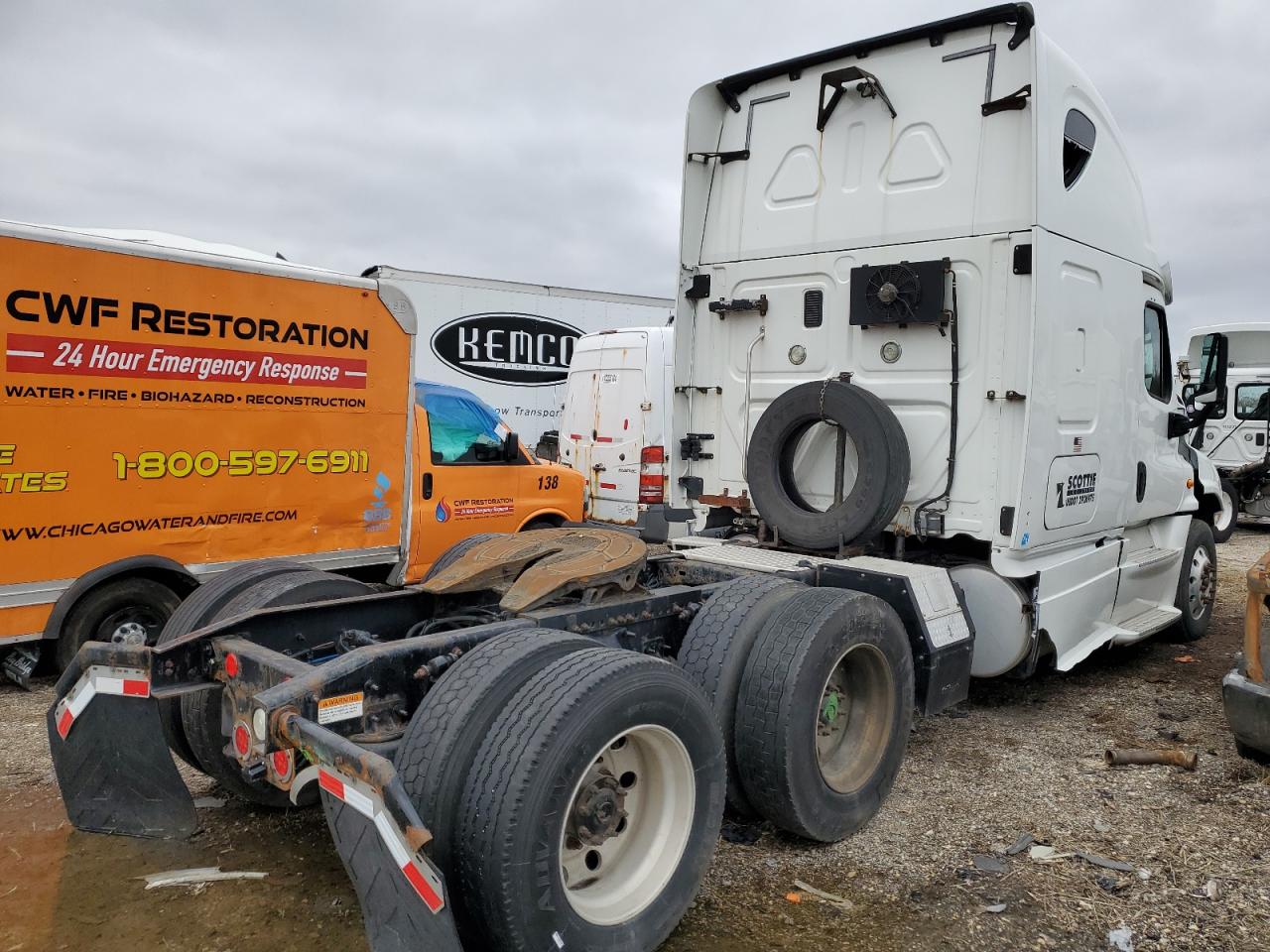 3AKJGLBG7ESFJ3263 2014 Freightliner Cascadia 125