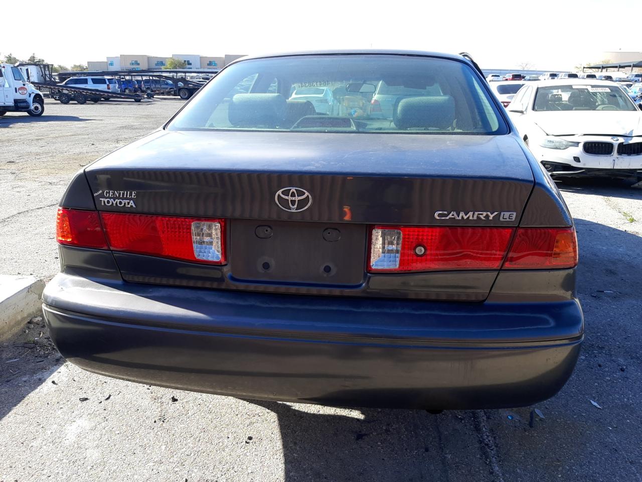 4T1BG22K2YU951976 2000 Toyota Camry Ce