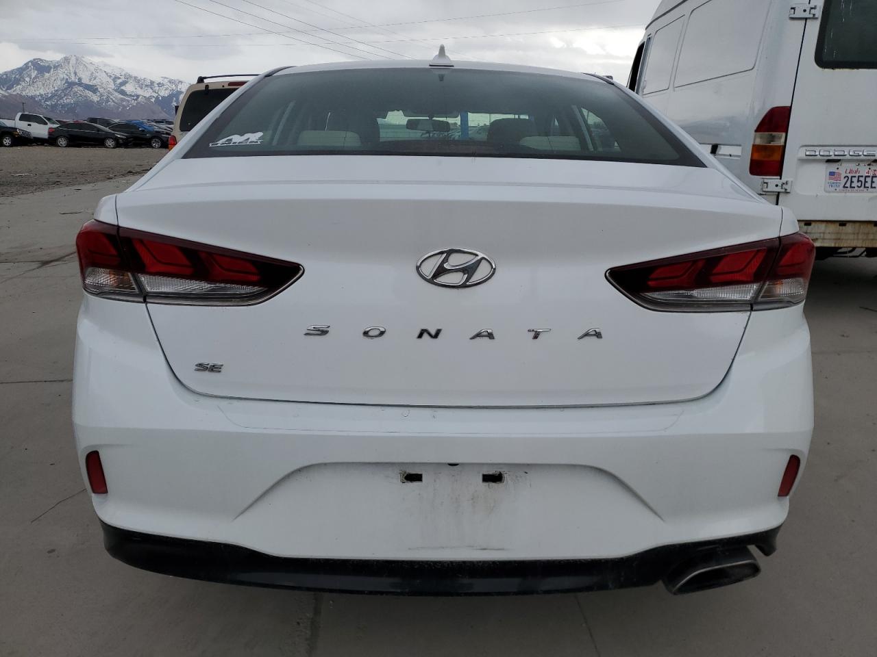 2018 Hyundai Sonata Se VIN: 5NPE24AF2JH684144 Lot: 45478044