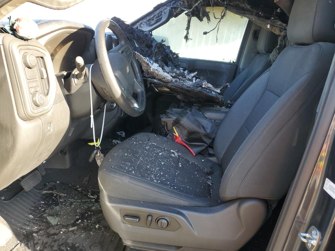 2021 Chevrolet Silverado - Image 7