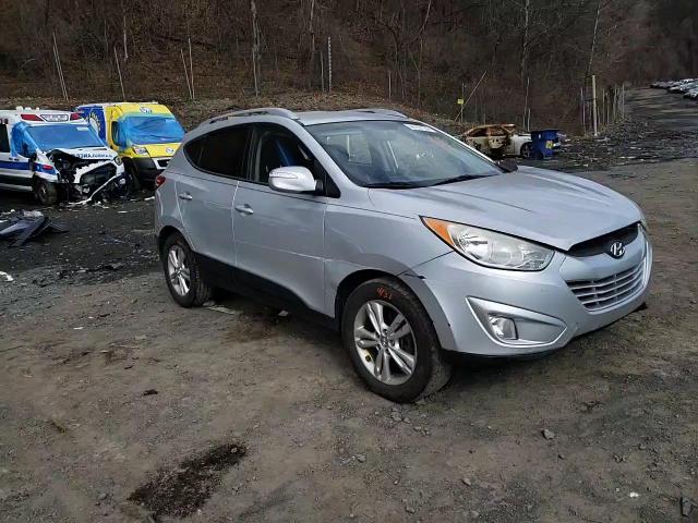 2013 Hyundai Tucson Gls VIN: KM8JUCAC9DU737999 Lot: 46757124