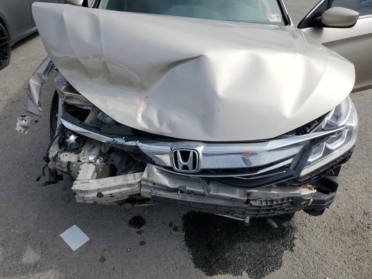 1HGCR2F38HA038213 2017 Honda Accord Lx