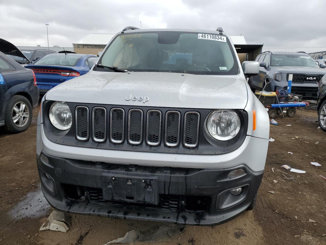 2017 Jeep Renegade - Image 5