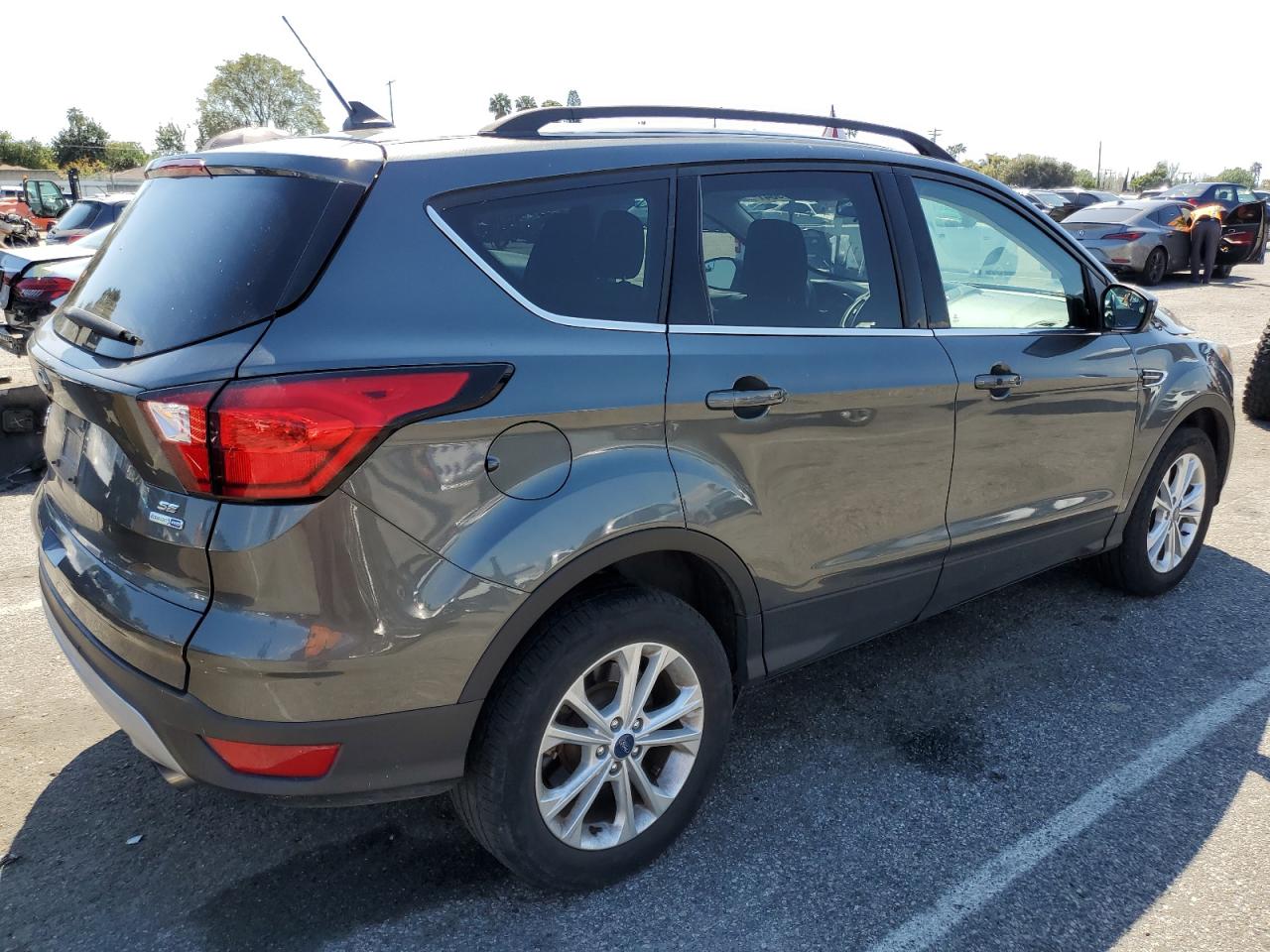 2019 Ford Escape Se VIN: 1FMCU9GD2KUB59852 Lot: 47370984