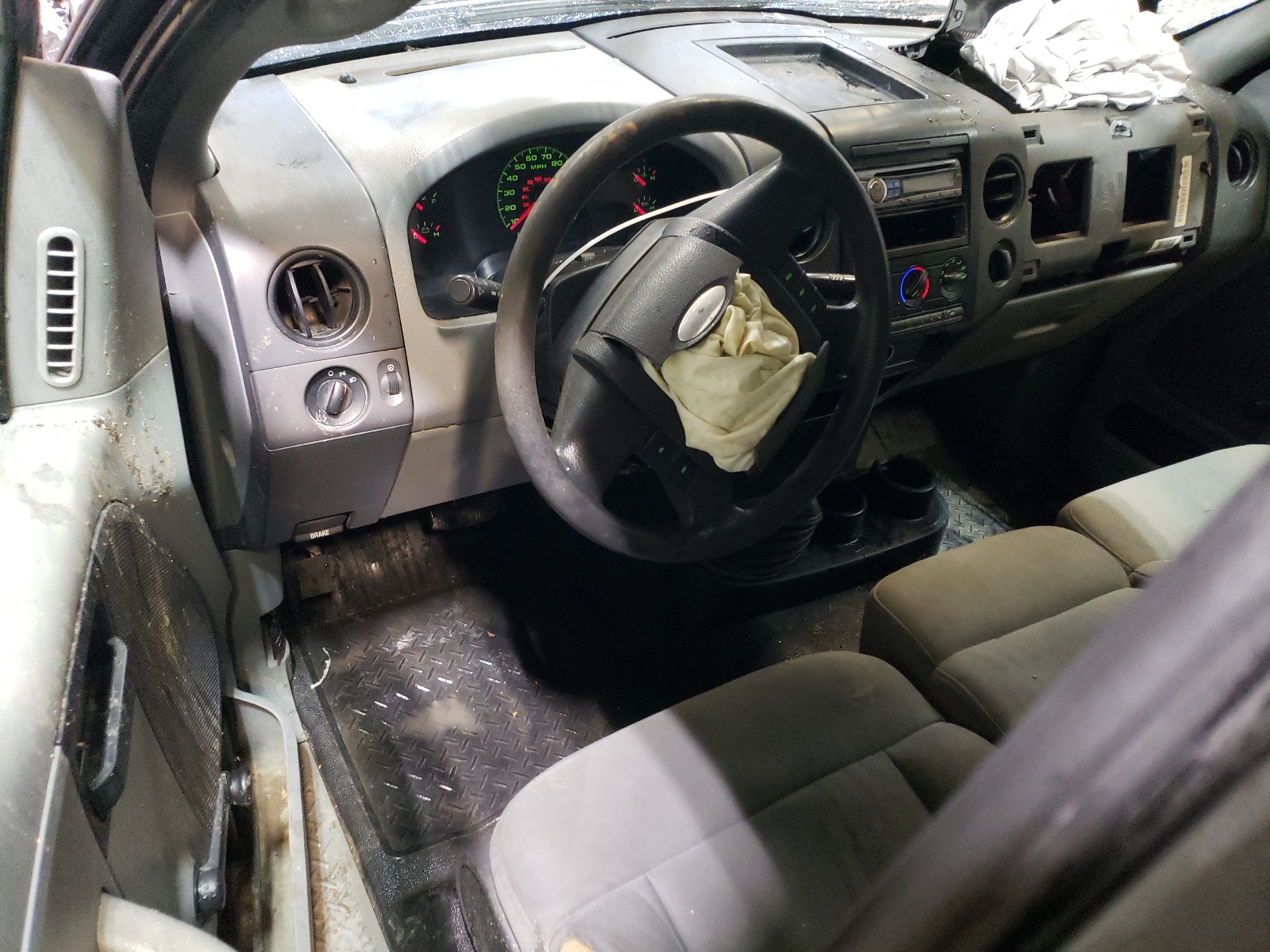 1FTRF14V77KB12696 2007 Ford F150