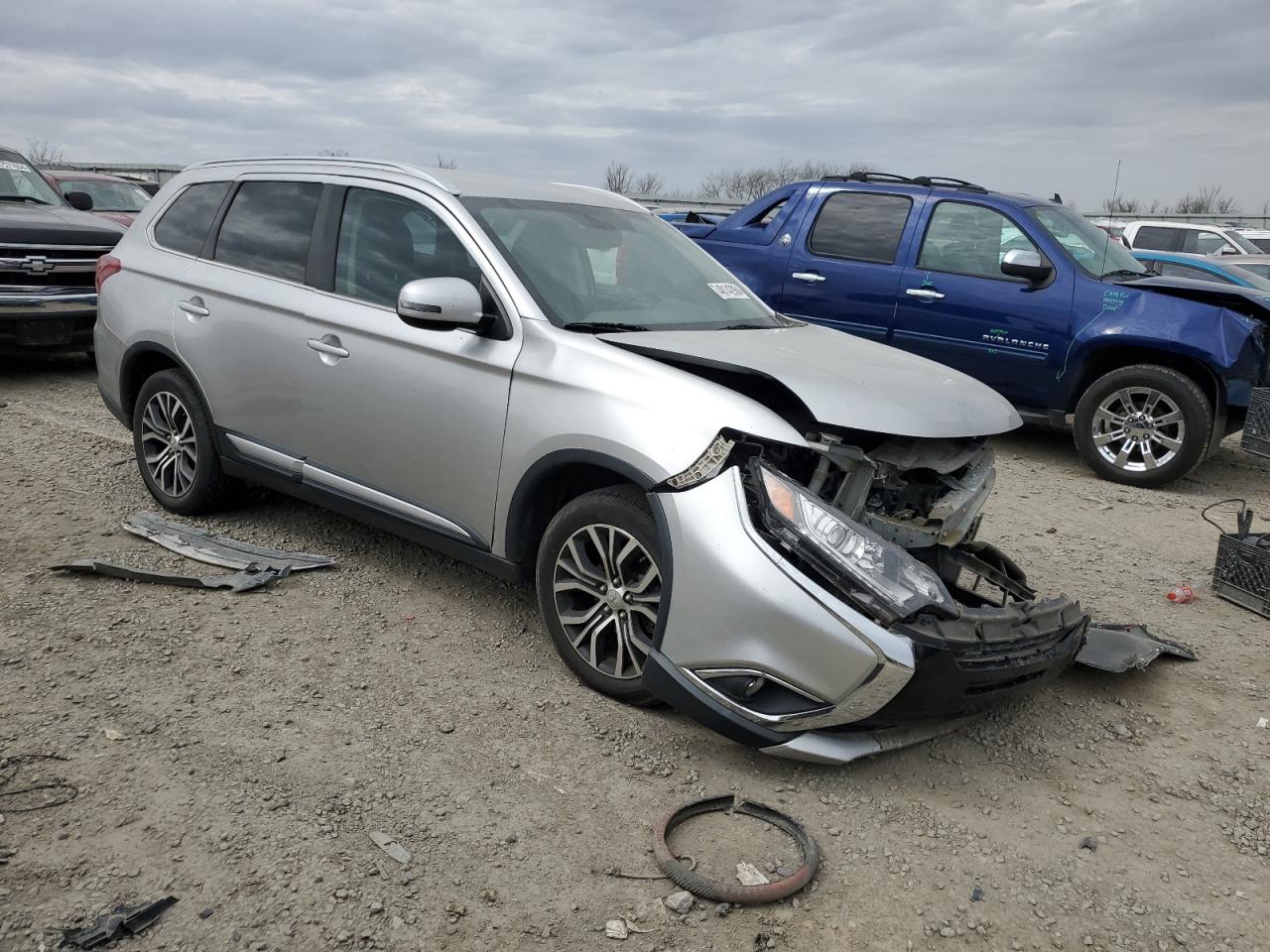 2018 Mitsubishi Outlander Se VIN: JA4AD3A30JZ038385 Lot: 48142984