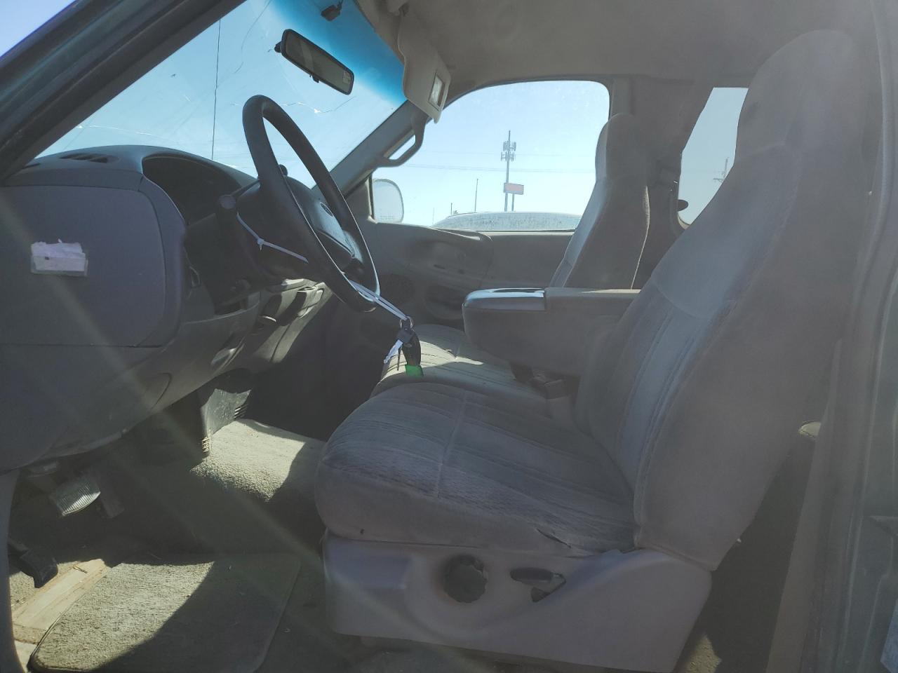 1998 Ford F150 VIN: 1FTZX18W0WKC25923 Lot: 51048574