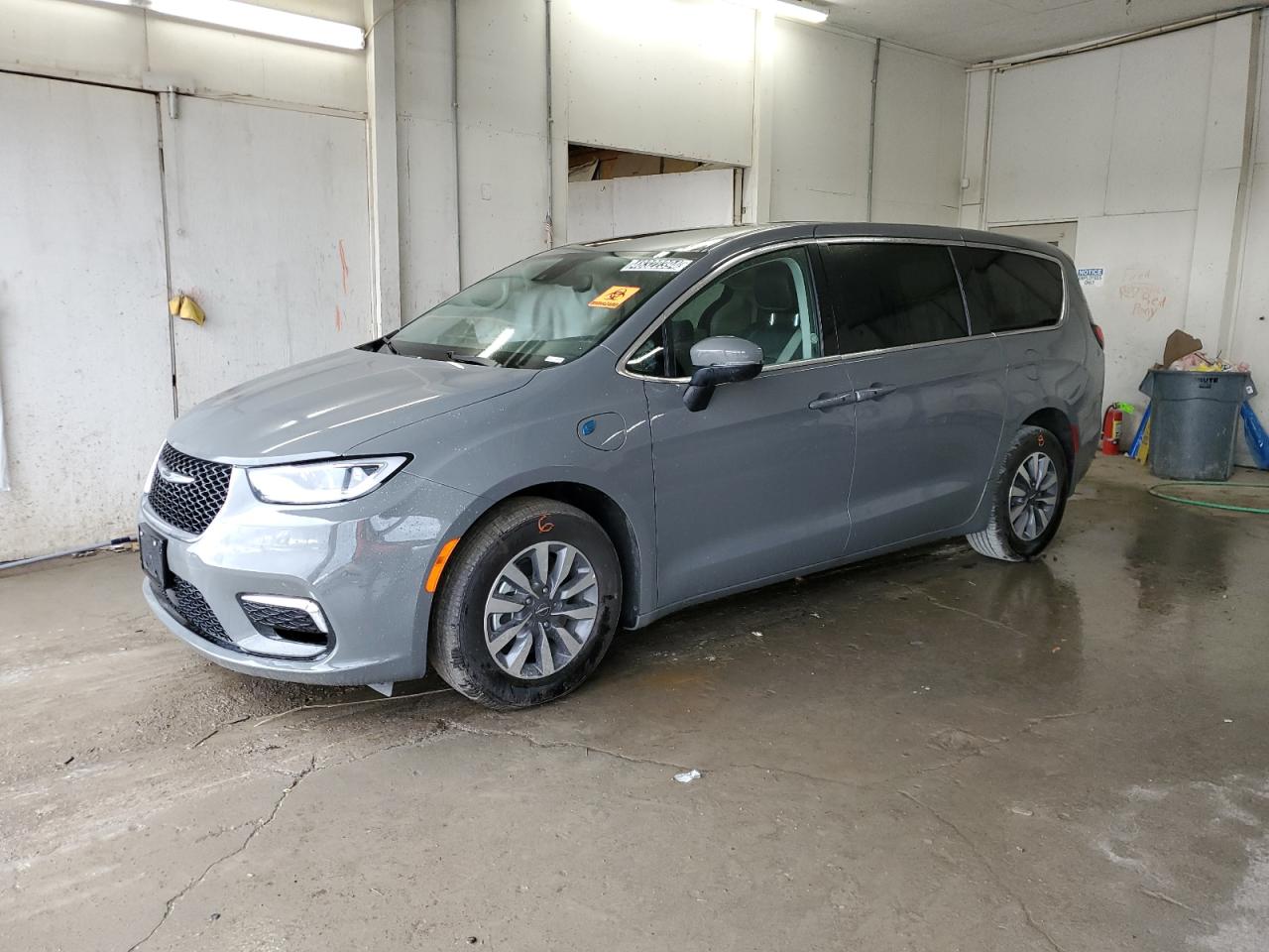 2023 Chrysler Pacifica Hybrid Touring L VIN: 2C4RC1L7XPR595078 Lot: 48322394