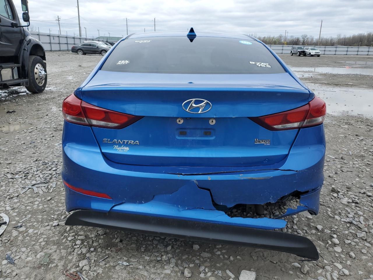 5NPD84LF1HH009645 2017 Hyundai Elantra Se