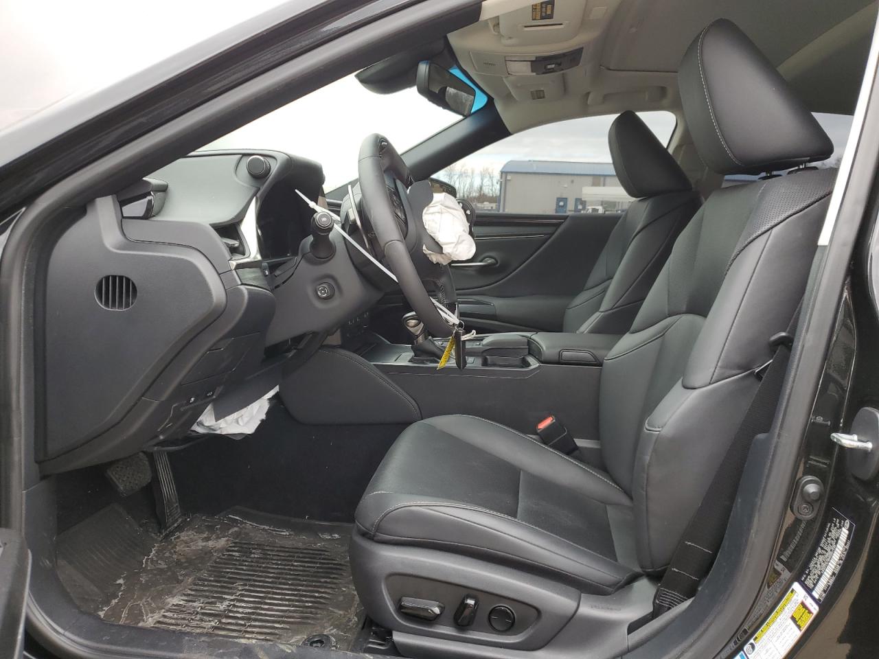2021 Lexus ES - Image 7