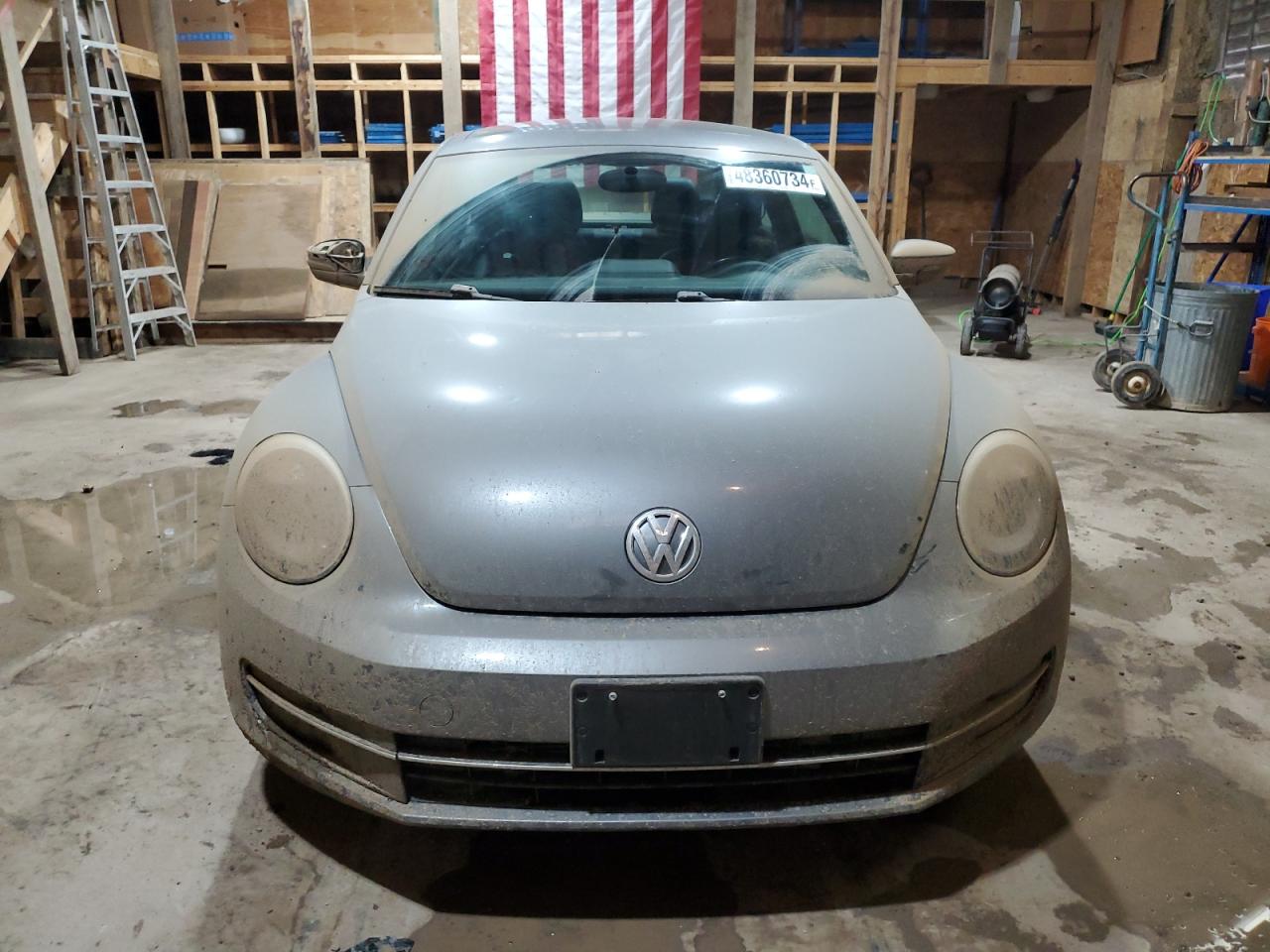 2013 Volkswagen Beetle - Image 5