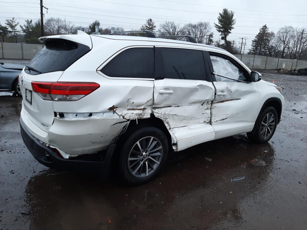 2018 Toyota Highlander Se VIN: 5TDJZRFHXJS908336 Lot: 46021664