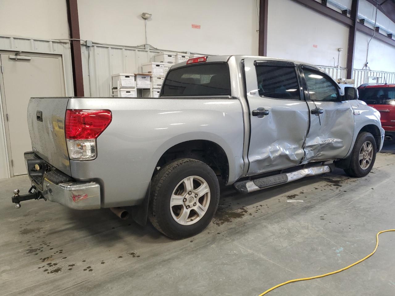 2011 Toyota Tundra Crewmax Sr5 VIN: 5TFEY5F18BX098734 Lot: 48310434