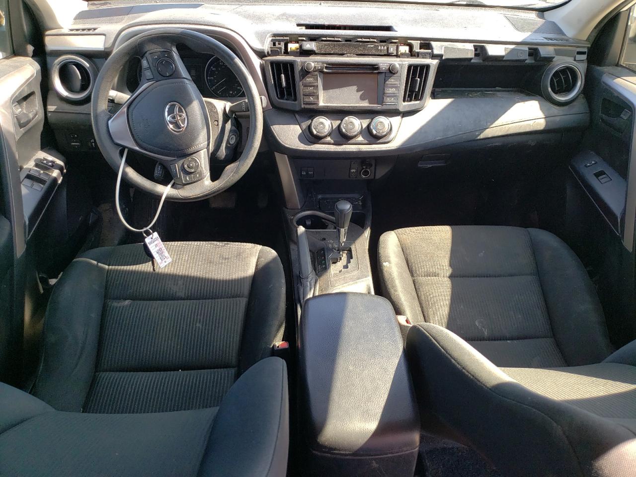 JTMZFREV8HJ146361 2017 Toyota Rav4 Le