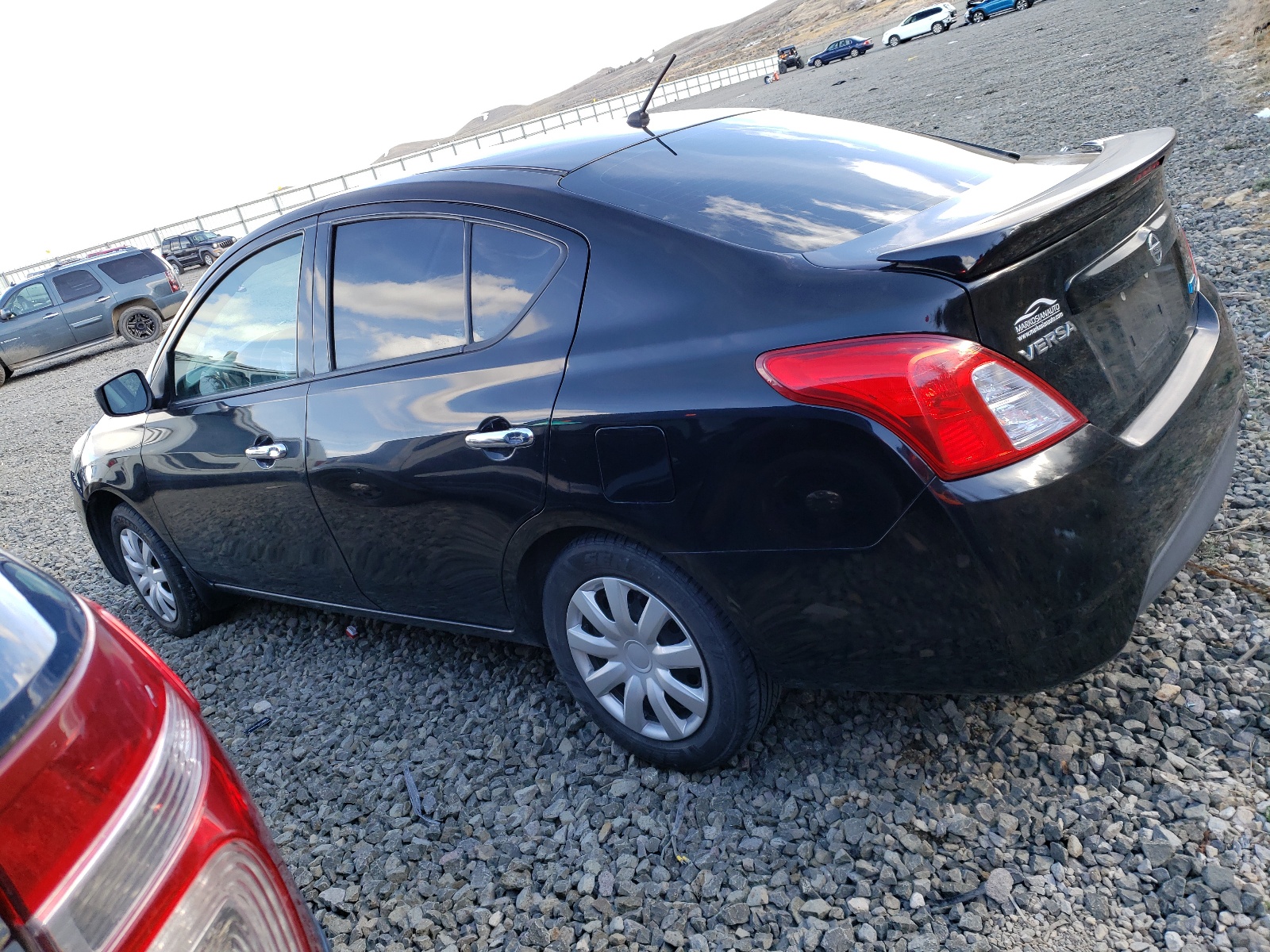 2015 Nissan Versa S vin: 3N1CN7AP2FL887960