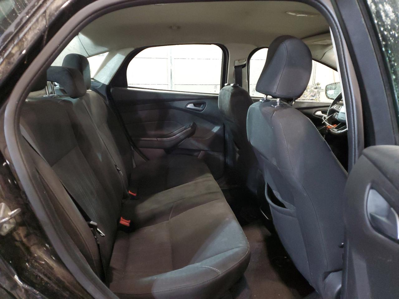 2017 Ford Focus Se VIN: 1FADP3F22HL243705 Lot: 46642004