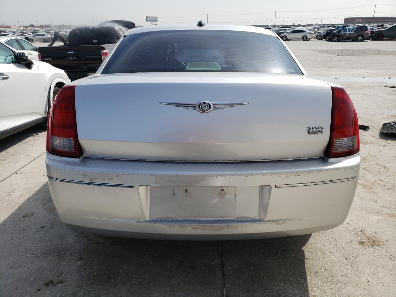 2005 Chrysler 300 Touring VIN: 2C3JA53G95H563997 Lot: 45089314