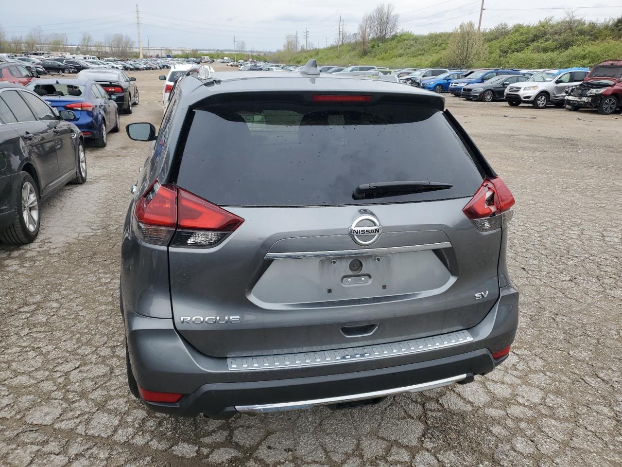 2018 Nissan Rogue S VIN: 5N1AT2MTXJC744390 Lot: 47809674