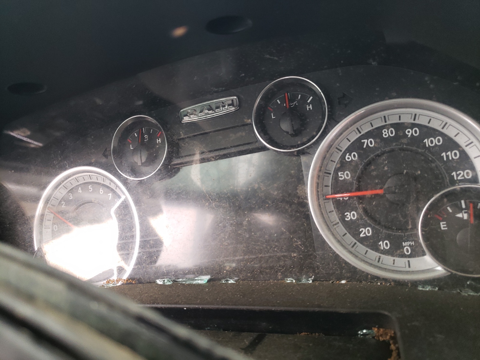 1C6RR7TT0DS676431 2013 Ram 1500 Slt