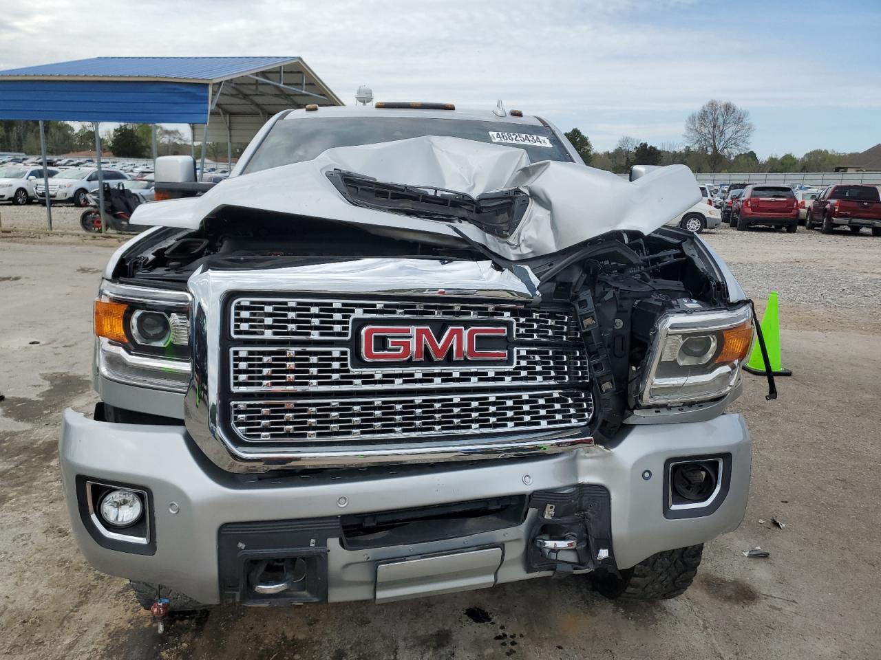 2019 GMC Sierra K2500 Denali VIN: 1GT12SEY0KF204340 Lot: 46825434