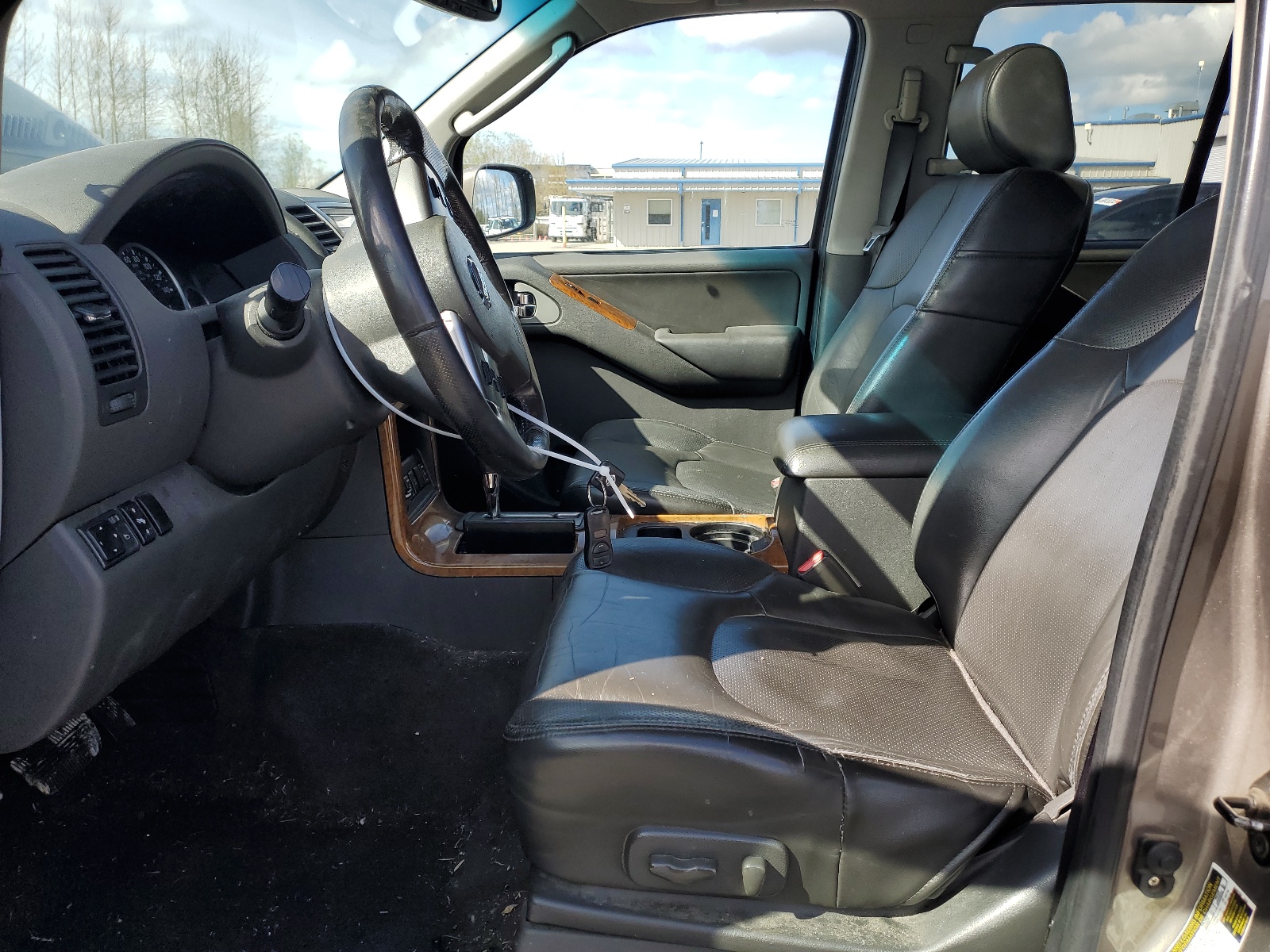 5N1AR18W46C649750 2006 Nissan Pathfinder Le