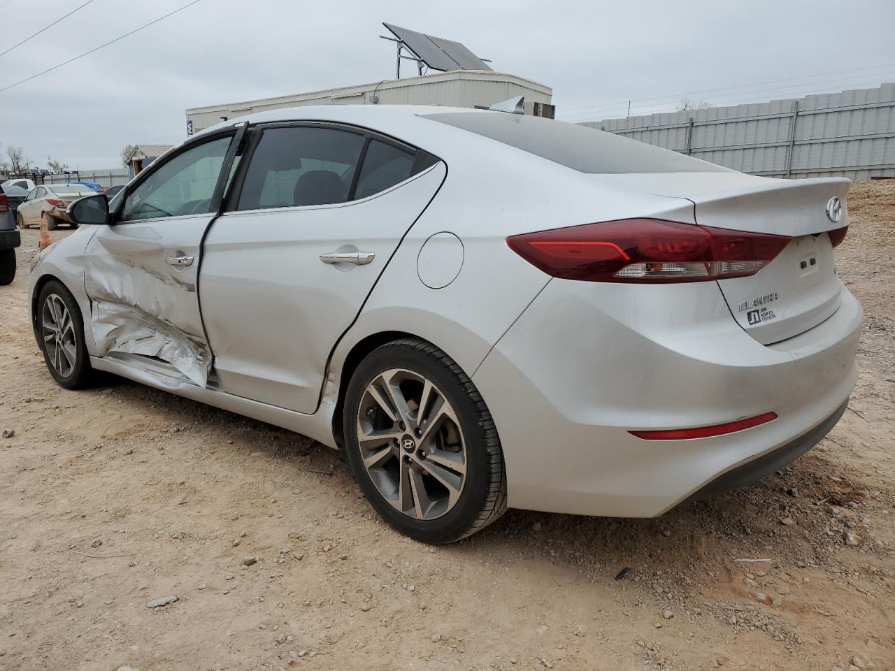 2017 Hyundai Elantra - Image 2