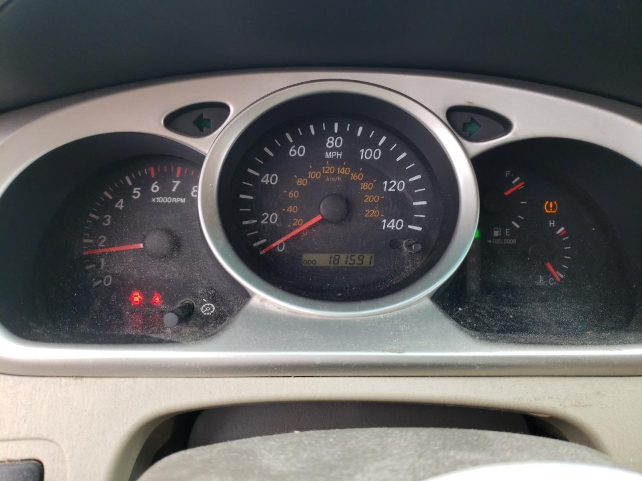 2004 Toyota Highlander - Image 9