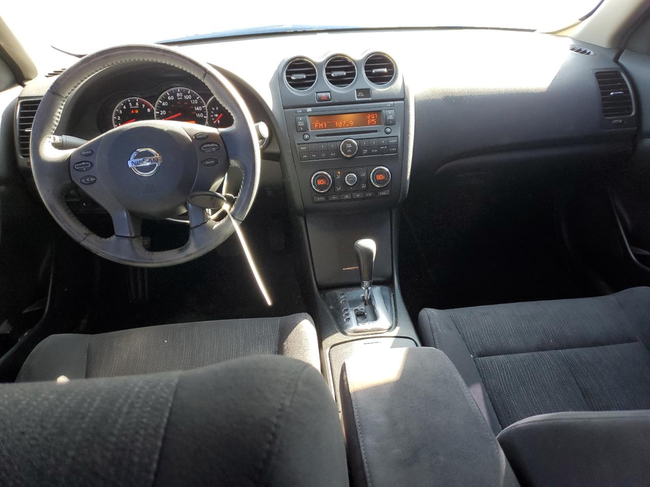 2011 Nissan Altima - Image 8